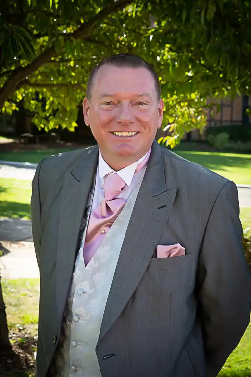 Wedding photography at Kingfisher Hotel, Bedford